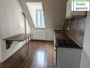 Pronájem bytu 2+1, Liberec, Karoliny Světlé, 51 m2