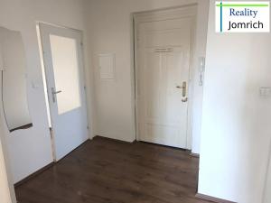 Pronájem bytu 2+1, Liberec, Karoliny Světlé, 51 m2