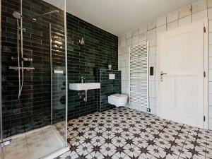 Prodej obchodního prostoru, Lužany, 425 m2