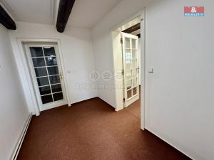 Pronájem kanceláře, Žatec, náměstí Svobody, 93 m2