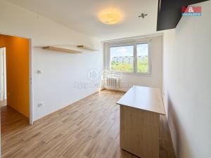 Pronájem bytu 3+1, Praha - Kobylisy, Kaňkovského, 72 m2