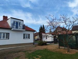 Pronájem rodinného domu, Zlosyň, 210 m2
