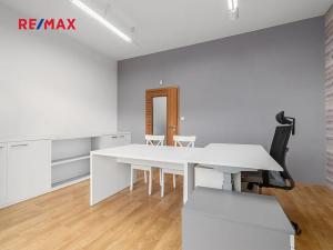 Prodej kanceláře, Plzeň, Plaská, 65 m2