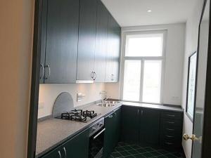 Pronájem bytu 4+1, Praha - Smíchov, Hořejší nábřeží, 114 m2