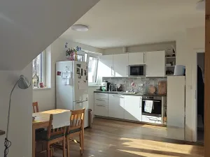 Pronájem bytu 2+kk, Praha - Libeň, Vacínova, 62 m2