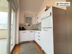 Prodej bytu 3+1, Novalja, Chorvatsko, 54 m2