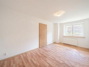 Prodej bytu 2+kk, Karlovy Vary - Drahovice, Boženy Němcové, 37 m2