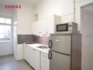 Pronájem bytu 2+kk, Praha - Holešovice, U průhonu, 49 m2