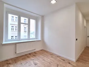 Pronájem bytu 2+1, Praha - Holešovice, Malá Plynární, 57 m2