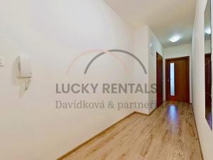 Pronájem bytu 1+kk, Praha - Hostavice, U Hostavického potoka, 33 m2