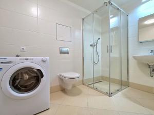 Pronájem bytu 2+kk, Praha - Třebonice, Do zahrádek I, 55 m2