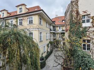 Pronájem bytu 5+kk, Praha - Malá Strana, Vlašská, 184 m2