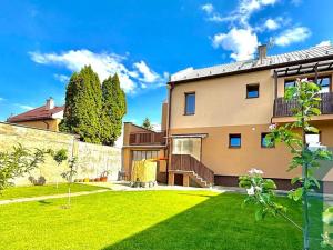 Prodej rodinného domu, Rataje, 205 m2