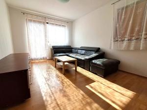 Pronájem bytu 2+kk, Praha - Dolní Chabry, Ulčova, 52 m2