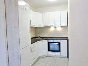 Pronájem bytu 2+kk, Praha - Stodůlky, Horákova, 46 m2