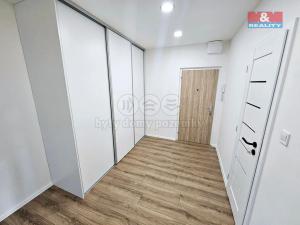 Prodej bytu 2+kk, Praha - Libeň, Českomoravská, 40 m2