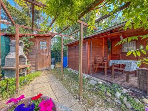 Prodej chaty, Boršov nad Vltavou, Na Planýrce, 25 m2