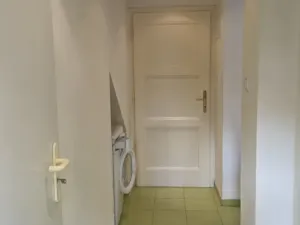 Pronájem bytu 1+kk, Praha - Záběhlice, náměstí Mezi zahrádkami, 30 m2