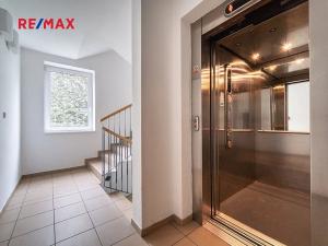 Prodej bytu 2+kk, Praha - Chodov, Divišovská, 43 m2