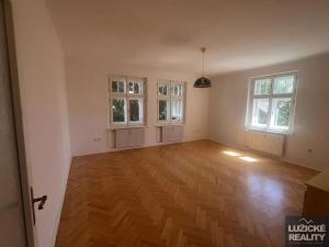 Pronájem bytu 2+1, Cvikov, Československé armády, 79 m2