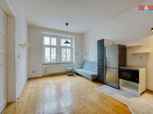 Pronájem bytu 2+kk, Plzeň - Jižní Předměstí, Klatovská třída, 57 m2