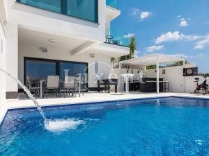 Prodej vily, Rogoznica, Chorvatsko, 300 m2
