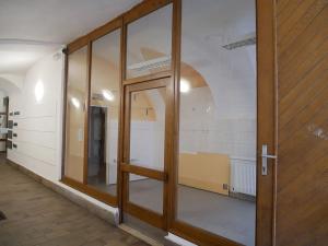 Pronájem obchodního prostoru, Brno, Josefská, 15 m2