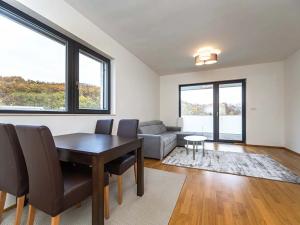 Pronájem bytu 2+kk, Praha - Jinonice, Kloudova, 59 m2