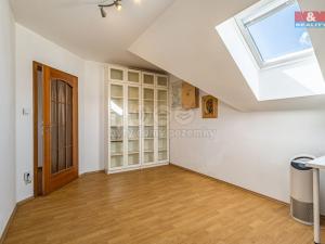 Prodej rodinného domu, Veltrusy, U Stadionu, 180 m2