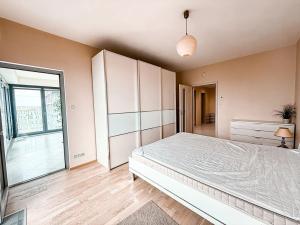Pronájem bytu 2+kk, Praha - Žižkov, Olšanská, 66 m2