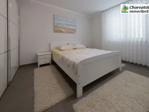 Prodej rodinného domu, Otočac, Chorvatsko, 200 m2