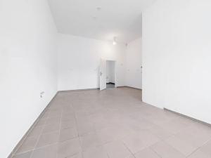 Prodej obchodního prostoru, Říčany, Černokostelecká, 73 m2
