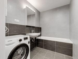 Pronájem bytu 1+kk, Praha - Žižkov, Olgy Havlové, 35 m2
