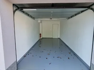 Pronájem garáže, Jihlava, U Cihelny, 16 m2
