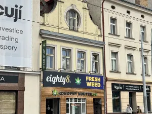 Pronájem obchodního prostoru, Praha - Smíchov, Nádražní, 32 m2