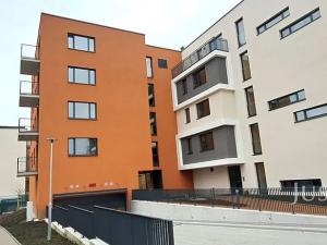 Pronájem garážového stání, Písek, Pražská, 12 m2