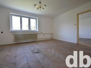 Prodej bytu 2+1, Karlovy Vary, Šumavská, 127 m2