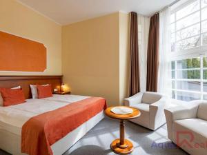Prodej ubytování, Karlovy Vary, Jarní, 989 m2