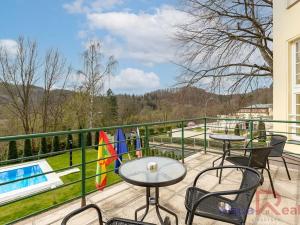 Prodej ubytování, Karlovy Vary, Jarní, 989 m2