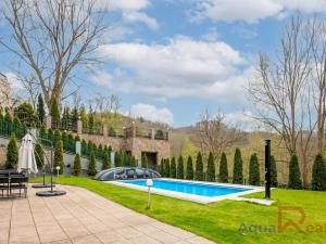 Prodej ubytování, Karlovy Vary, Jarní, 989 m2