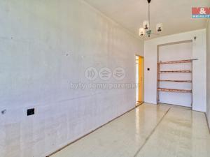 Prodej bytu 3+1, Klášterec nad Ohří - Miřetice u Klášterce nad Ohří, Václava Řezáče, 67 m2