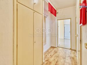 Prodej bytu 3+1, Klášterec nad Ohří - Miřetice u Klášterce nad Ohří, Václava Řezáče, 67 m2