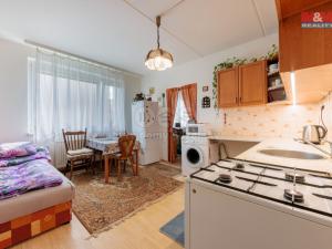 Prodej bytu 1+1, Karlovy Vary - Drahovice, Úvalská, 35 m2