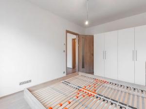 Pronájem bytu 2+kk, Praha - Vysočany, Bassova, 51 m2