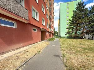 Pronájem bytu 2+1, Chomutov, Školní pěšina, 59 m2