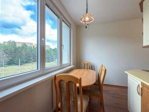 Pronájem bytu 2+1, Chomutov, Školní pěšina, 59 m2