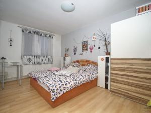 Prodej bytu 3+1, Hevlín, 87 m2