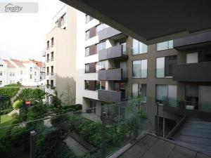 Pronájem bytu 2+kk, Praha - Žižkov, Prokopova, 62 m2