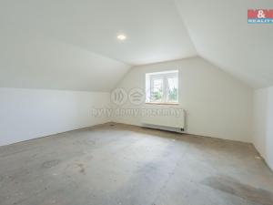 Prodej rodinného domu, Čečelice, Hřbitovní, 180 m2