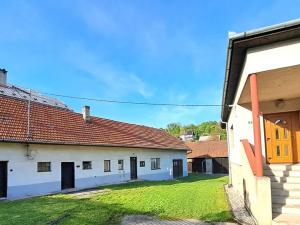 Prodej komerční nemovitosti, Horní Lhota, 564 m2